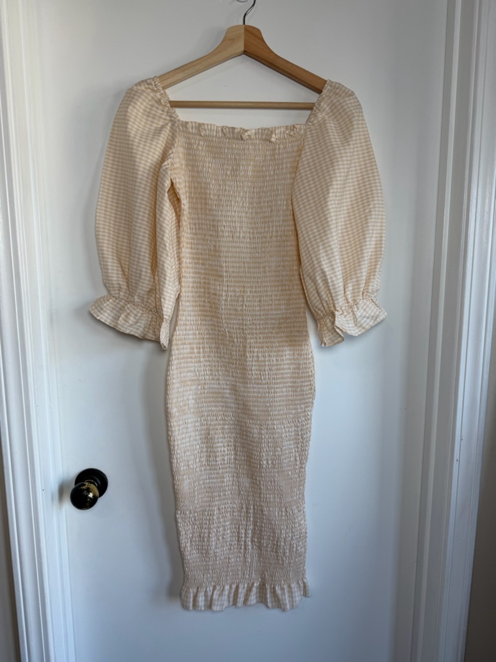 SNDYS Gingham Smocked Bodycon Balloon Sleeve Midi Dress Cream White NWT Size S/4